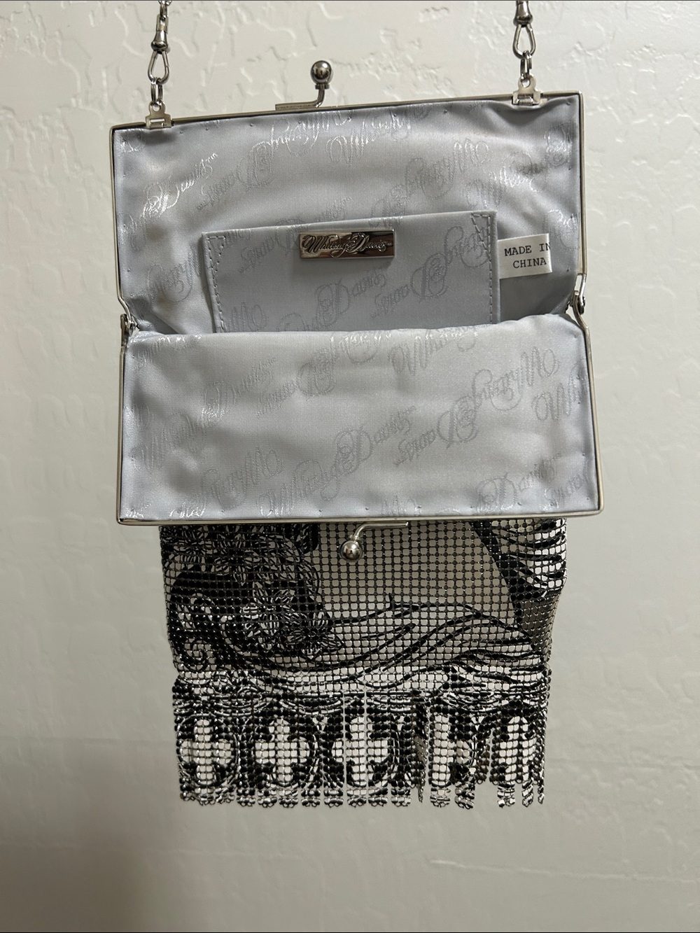 Whiting & Davis Art Deco metal Mesh Evening Bag with Artistic Print - Picture 3 of 3